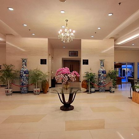 Brits Hotel Pangkalan Bun Exterior photo